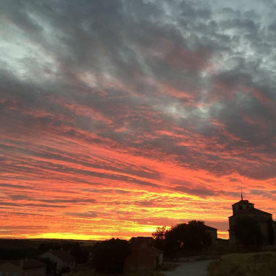 Villa El Carro Del Abuelo Villovela de Pirón Esterno foto